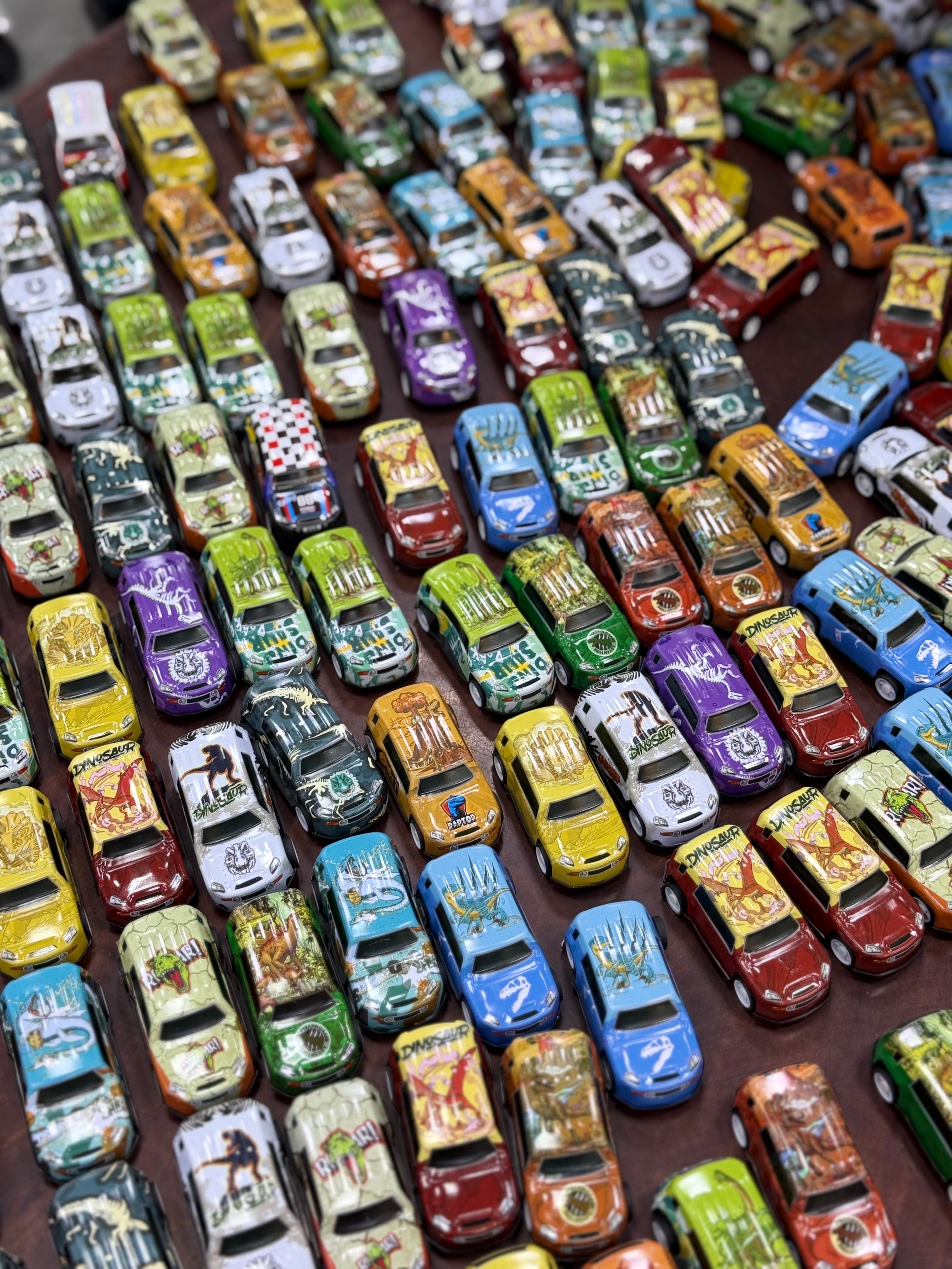 Pack of 100 kids Cars Deal